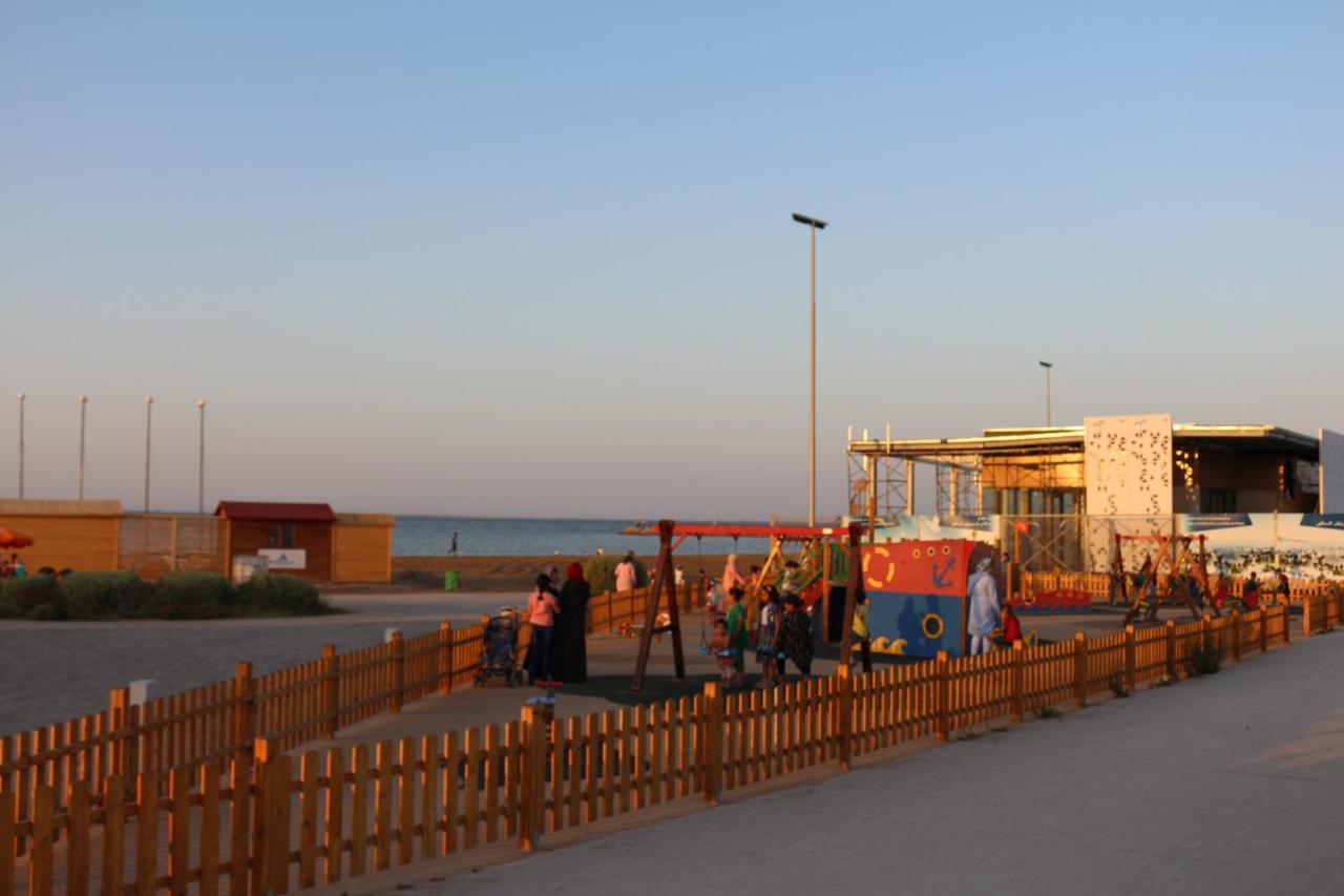 Apartment Ibn Baja Nador Parking Exterior foto